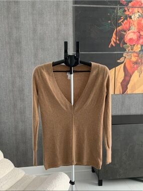 Club Monaco Tan-Brown Cashmere Deep V-Neck Sweater XS